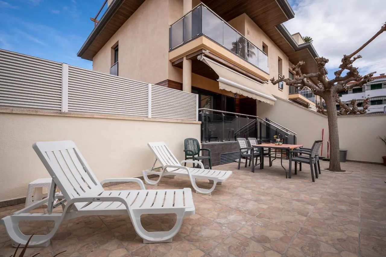 At003 Planta Baja Con Patio Privado, Piscina Comunitaria, Cerca De La Playa Apartment Torredembarra Spain